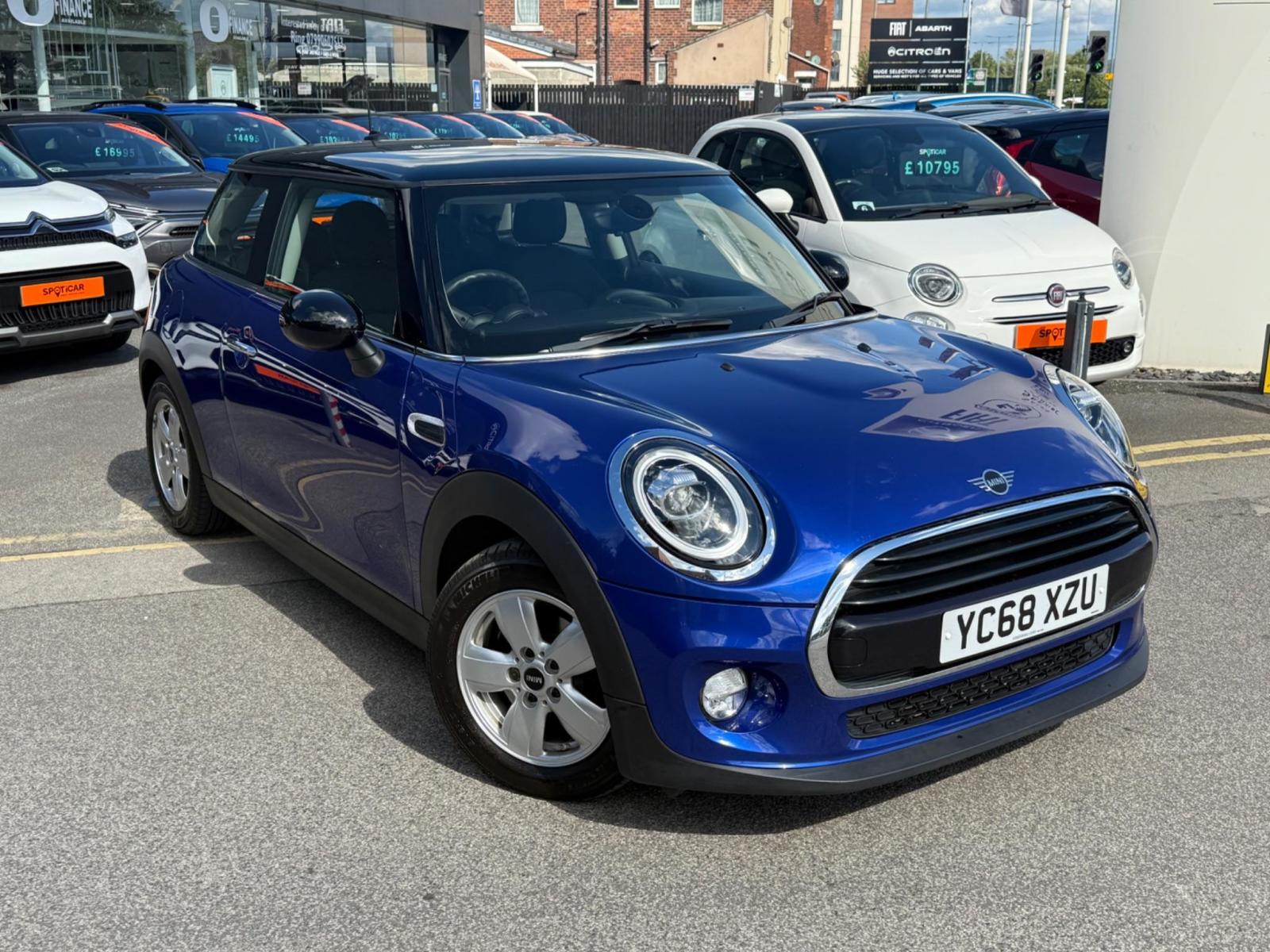 2018 Mini Hatch