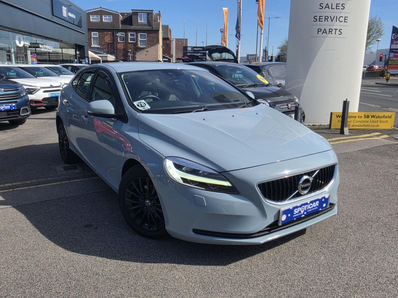2016 Volvo V40