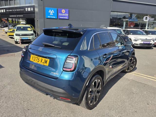 2025 Fiat 600 1.2 Hybrid 48V 136 La Prima 5dr eDCT-6