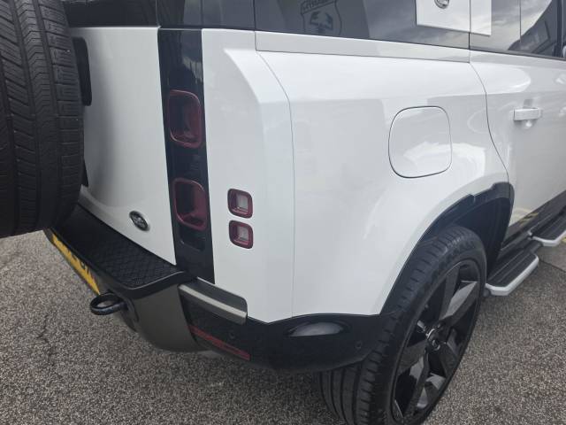 2022 Land Rover Defender 110 3.0 D250 X-Dynamic S 110 5dr Auto